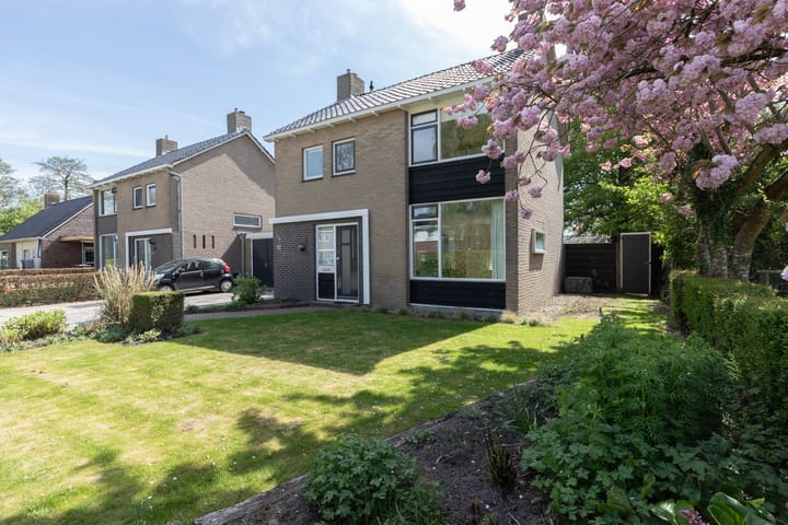 Photo 2 of Englumstraat 12