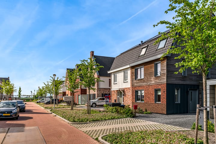 Foto 51 van Hoefsmid 11