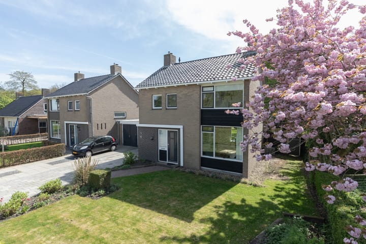 Photo 43 of Englumstraat 12
