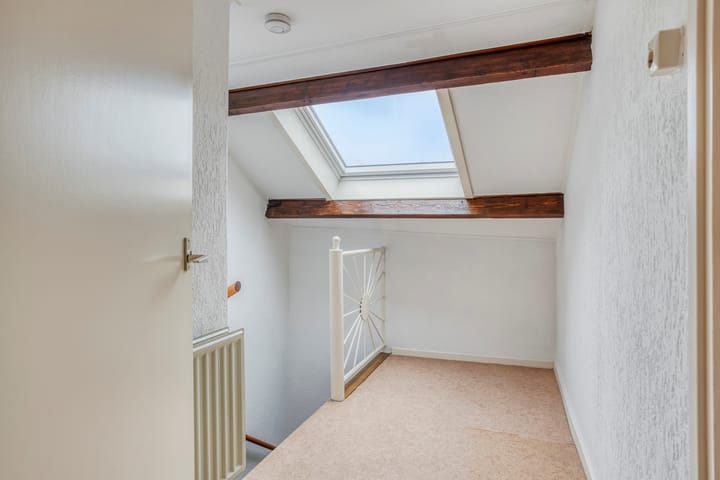 Foto 15 van Athoslaan 49