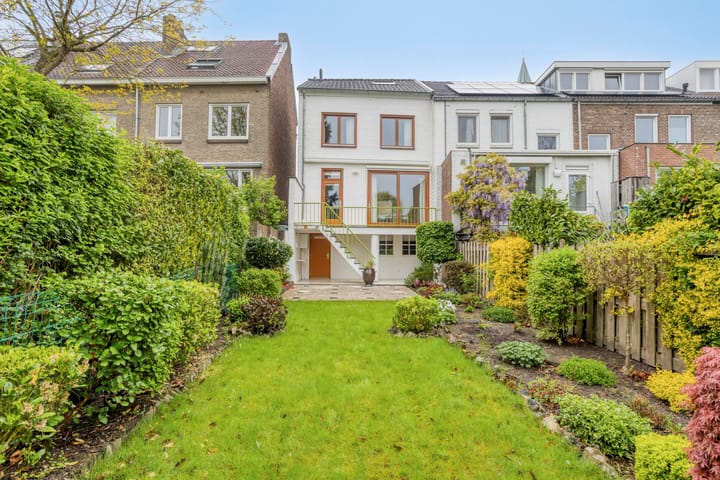 Foto 24 van Athoslaan 49