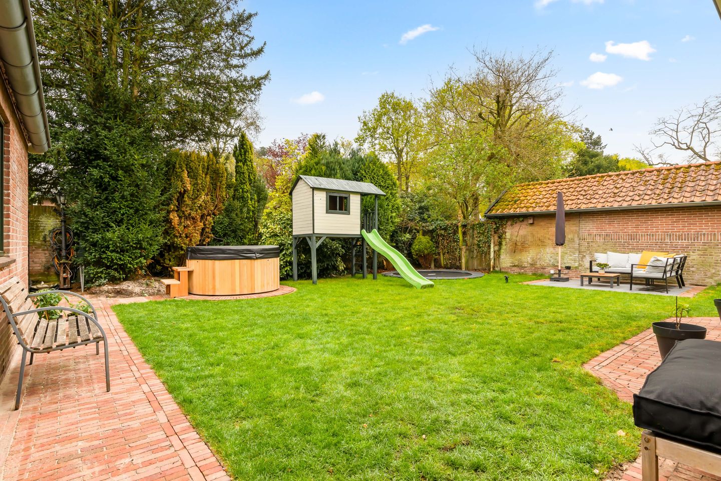 Foto 14 van Brederoodseweg 106