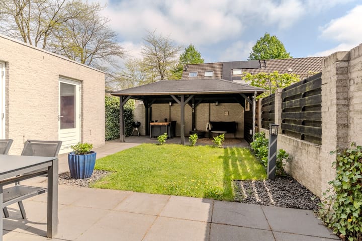 Foto 43 van Aagje Dekenpad 1