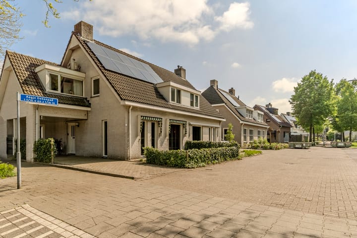 Foto 59 van Aagje Dekenpad 1