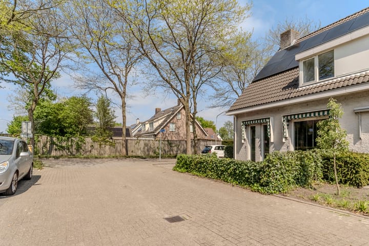 Foto 61 van Aagje Dekenpad 1