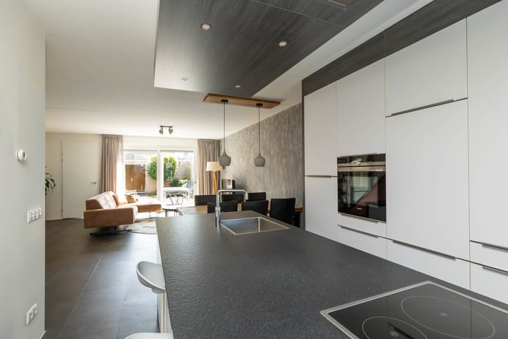 Foto 21 van Koning Willem-Alexanderhof 11