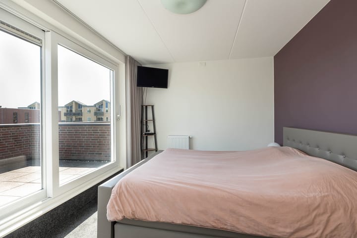 Foto 40 van Koning Willem-Alexanderhof 11