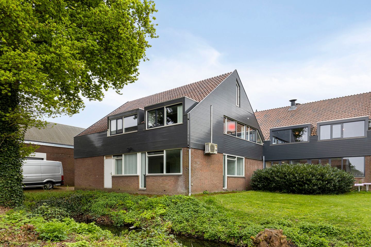 Bekijk foto 1 van Ondernemingsweg 14