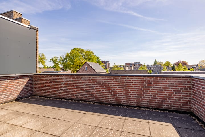 Foto 42 van Koning Willem-Alexanderhof 11