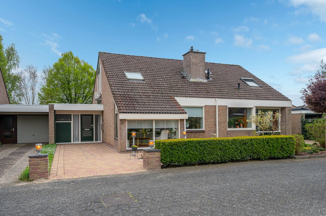 Photo 1 of Merellaan 15