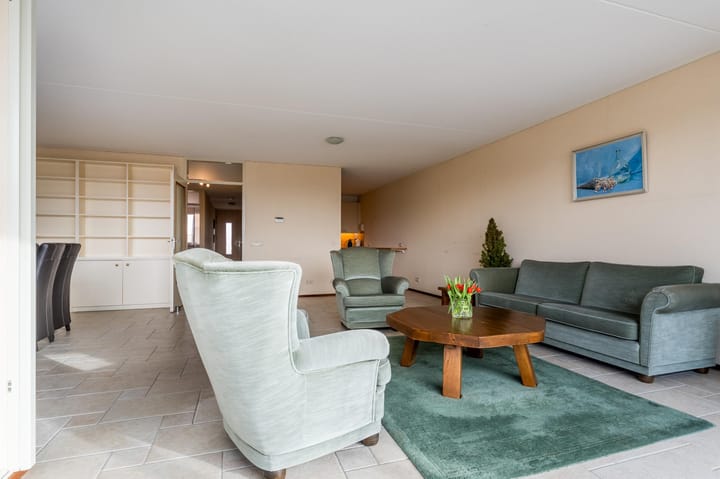 Photo 14 of Ommevoort 318