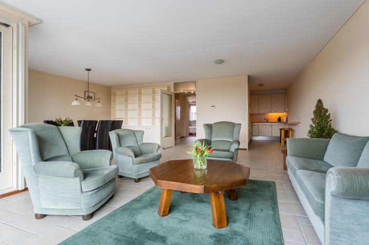 Photo 15 of Ommevoort 318