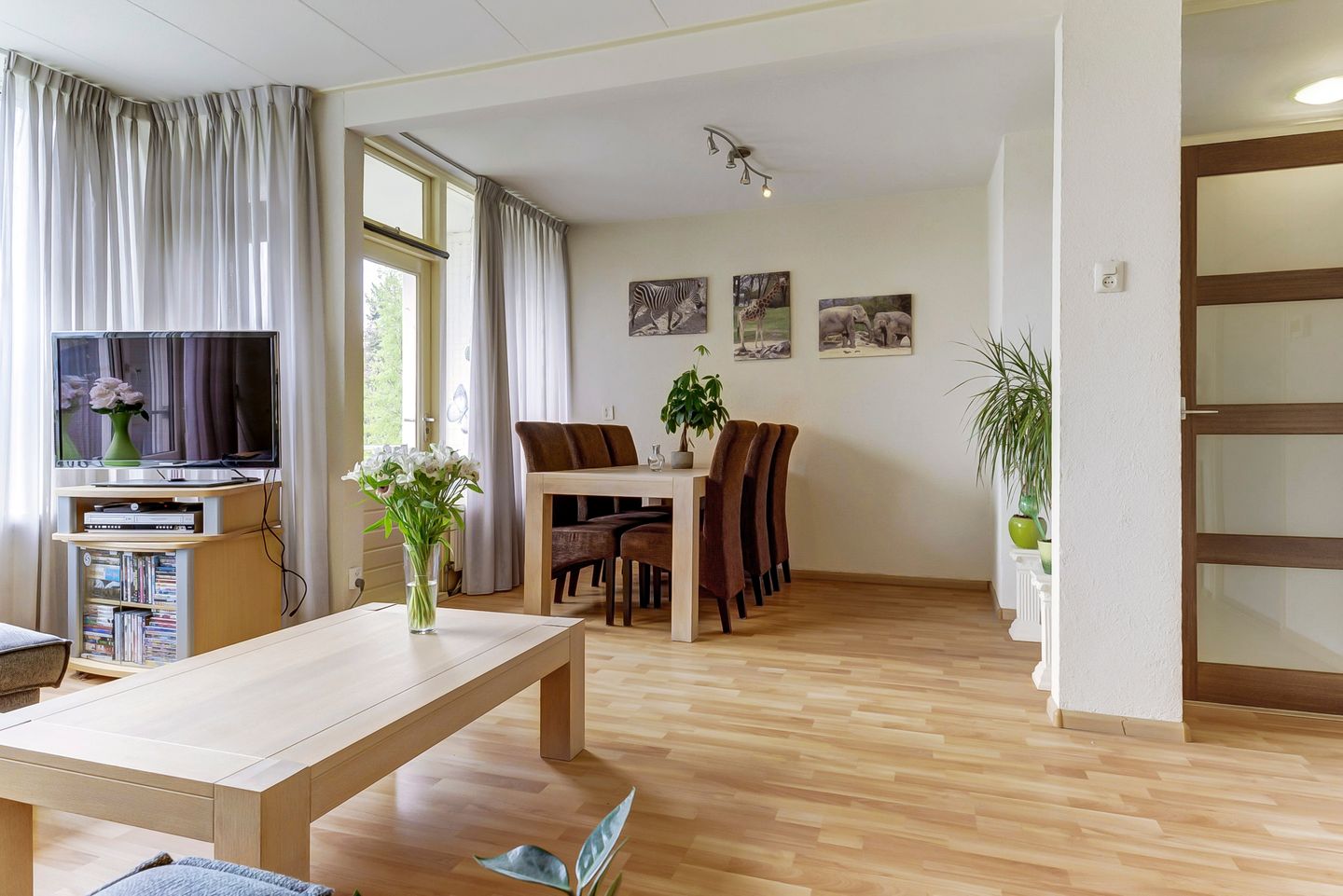 Foto 10 van Mezenlaan 75