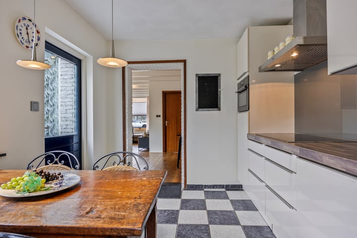 Foto 13 van Spoorlaan 141