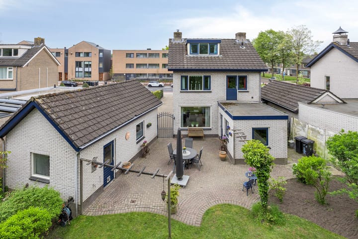 Foto 38 van Spoorlaan 141