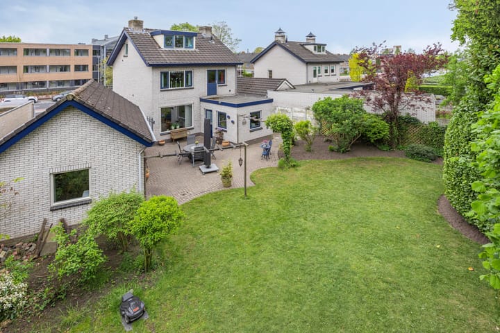 Foto 39 van Spoorlaan 141