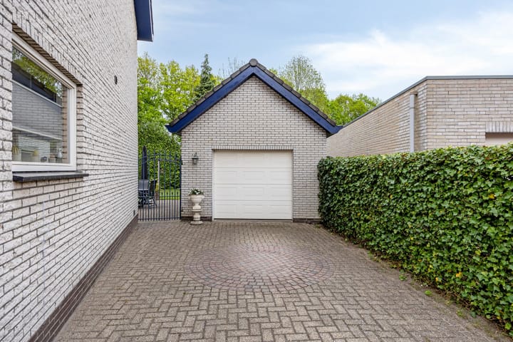 Foto 46 van Spoorlaan 141