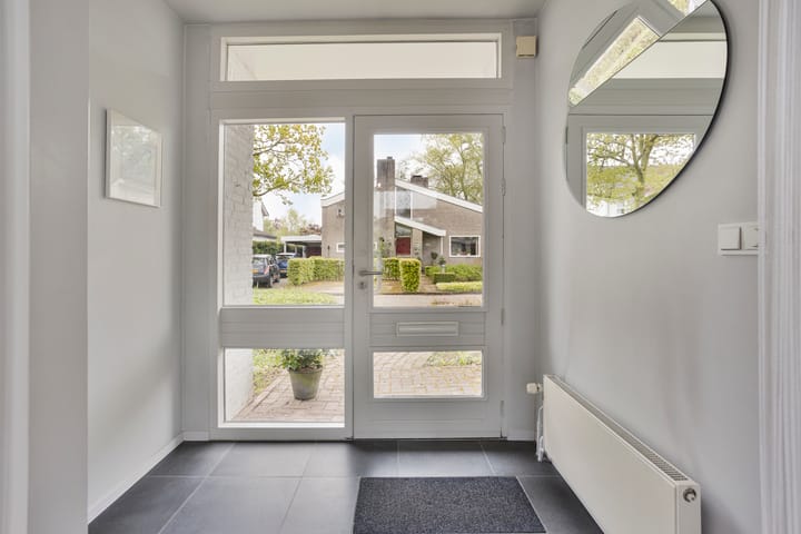 Photo 2 of Deken Swaensstraat 15