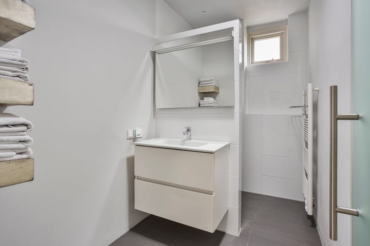 Photo 16 of Deken Swaensstraat 15