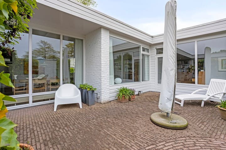 Photo 29 of Deken Swaensstraat 15