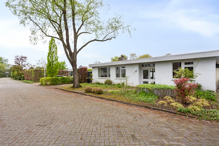 Photo 31 of Deken Swaensstraat 15