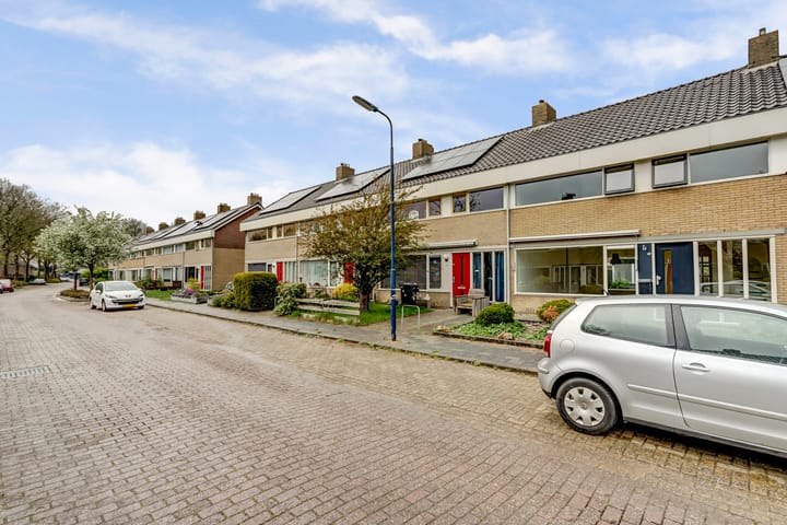 Foto 33 van P.W.A.Cort van der Lindenstraat 47