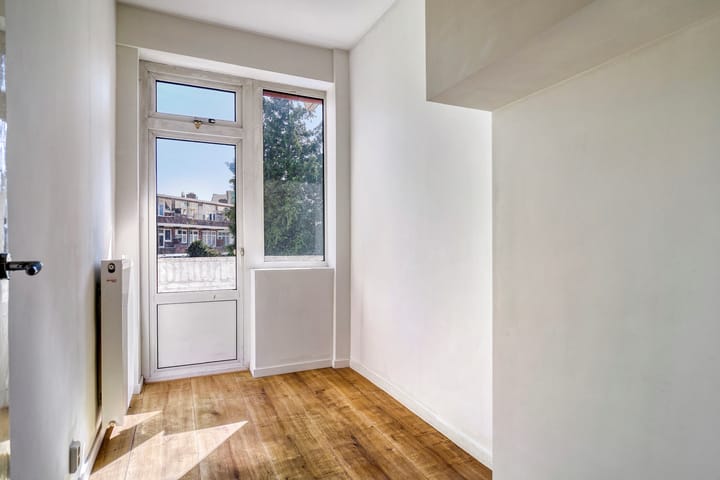 Foto 14 van Loosduinsekade 339