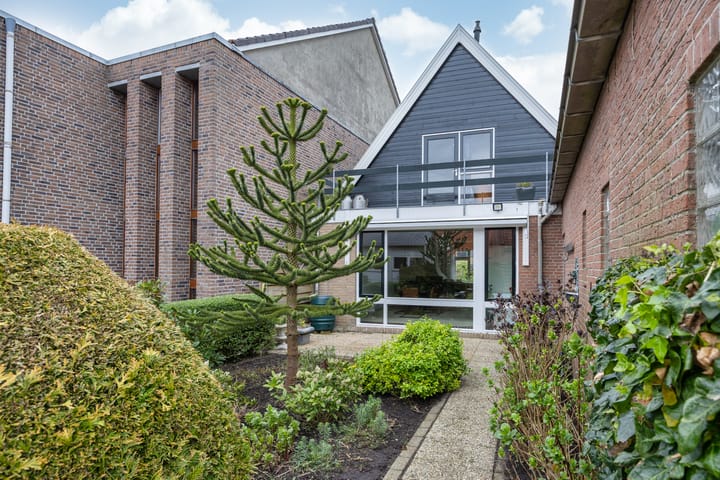 Foto 34 van Buren 13