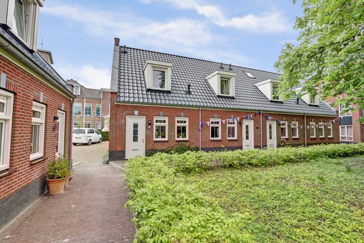 undefined main image