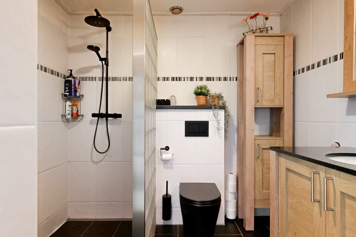 Photo 26 of Johannes Rutgersstraat 28