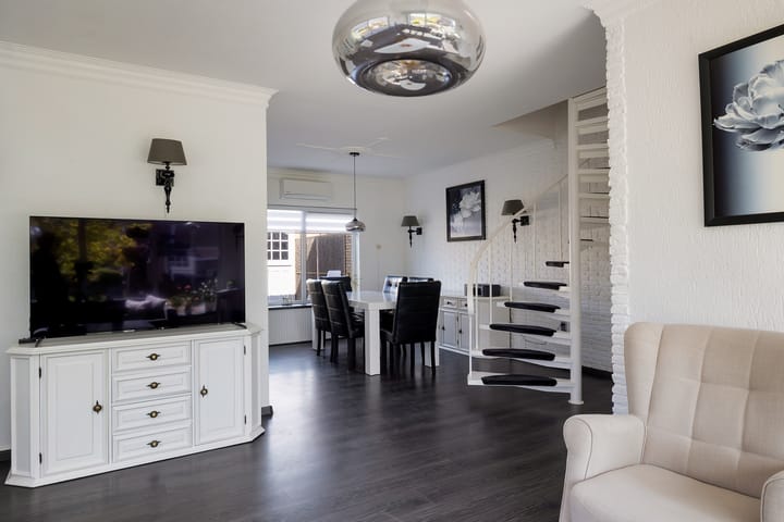 Foto 12 van Harm Smeengestraat 25