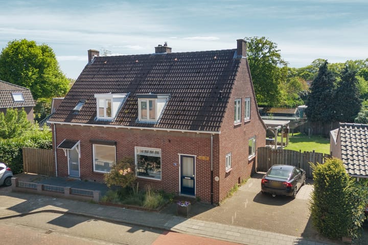 Koopwoningen - huizen te koop in [Funda]