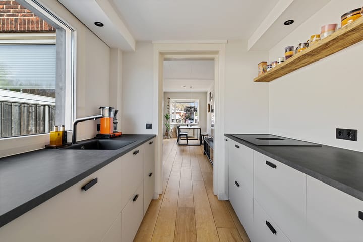 Photo 12 of Siemensstraat 39