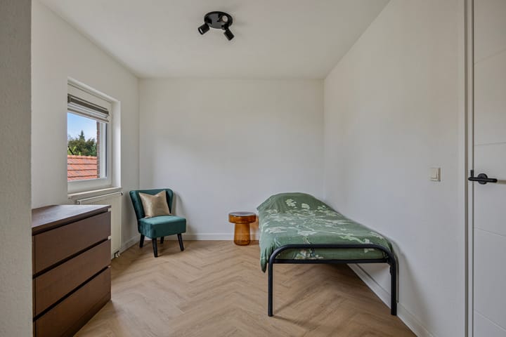 Photo 35 of Deken Fritsenstraat 59-B