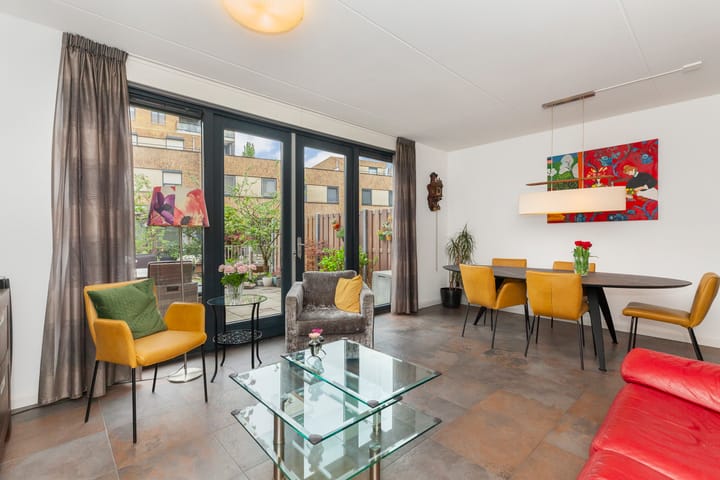 Photo 13 of Hugo de Vriesstraat 23