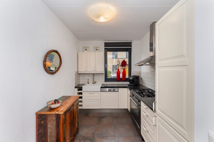 Photo 16 of Hugo de Vriesstraat 23