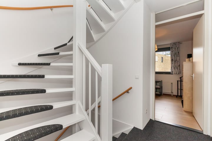 Photo 25 of Hugo de Vriesstraat 23