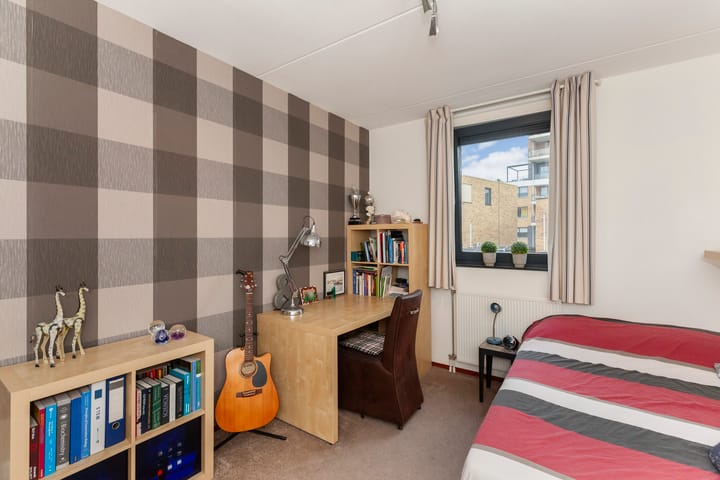 Photo 29 of Hugo de Vriesstraat 23