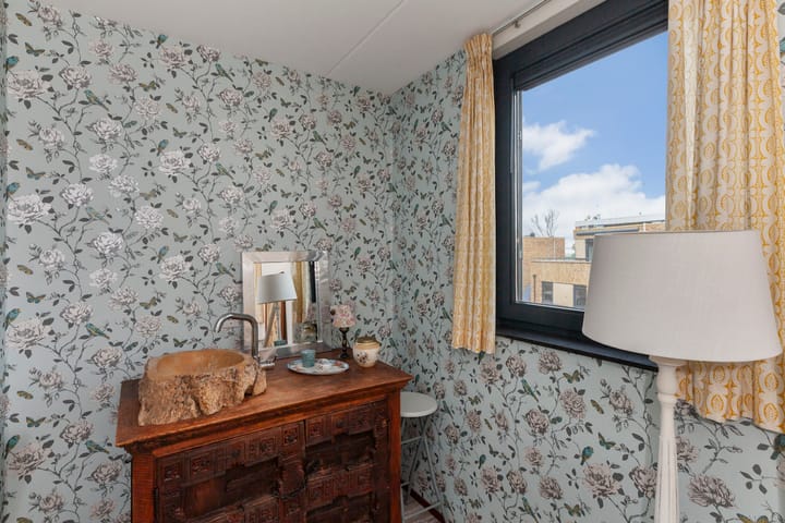 Photo 39 of Hugo de Vriesstraat 23