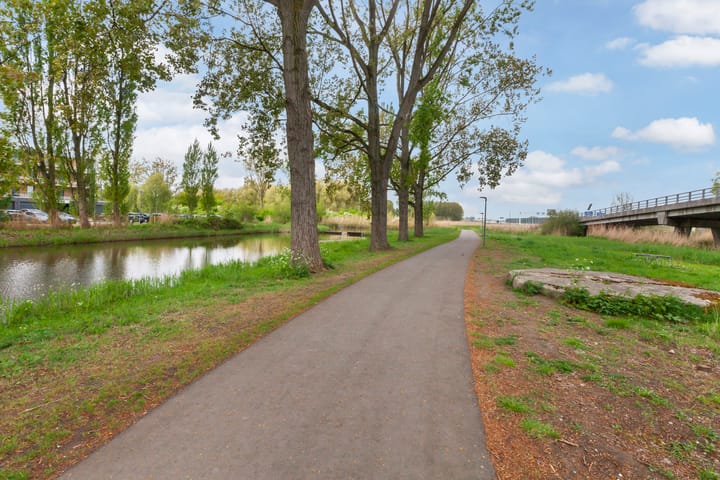 Photo 46 of Hugo de Vriesstraat 23