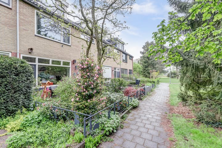 Photo 3 of Retiefstraat 221