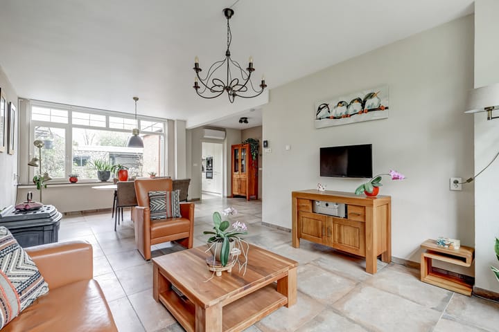 Photo 7 of Retiefstraat 221