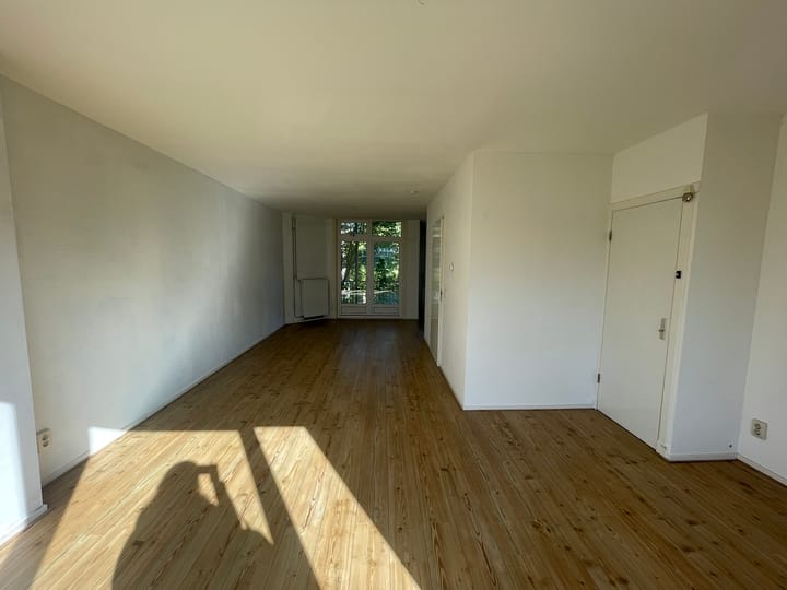 Photo 3 of Van Marumstraat 15-1