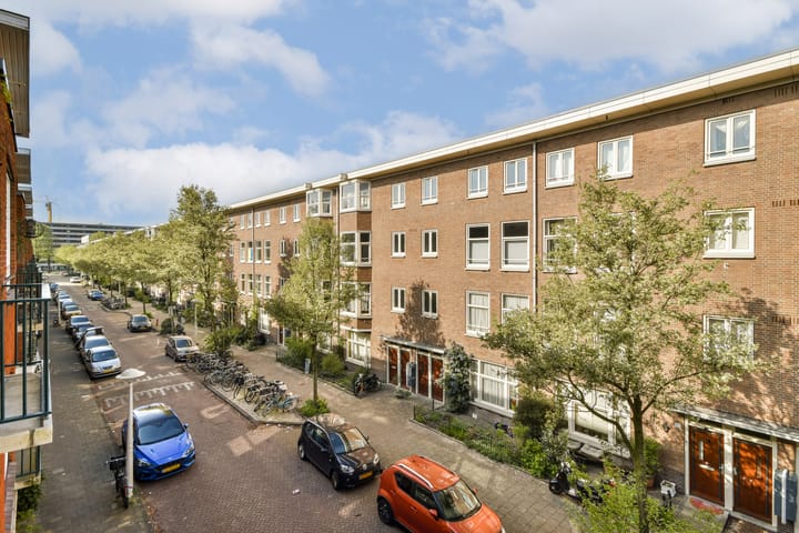 Foto 15 van Moerdijkstraat 7-2