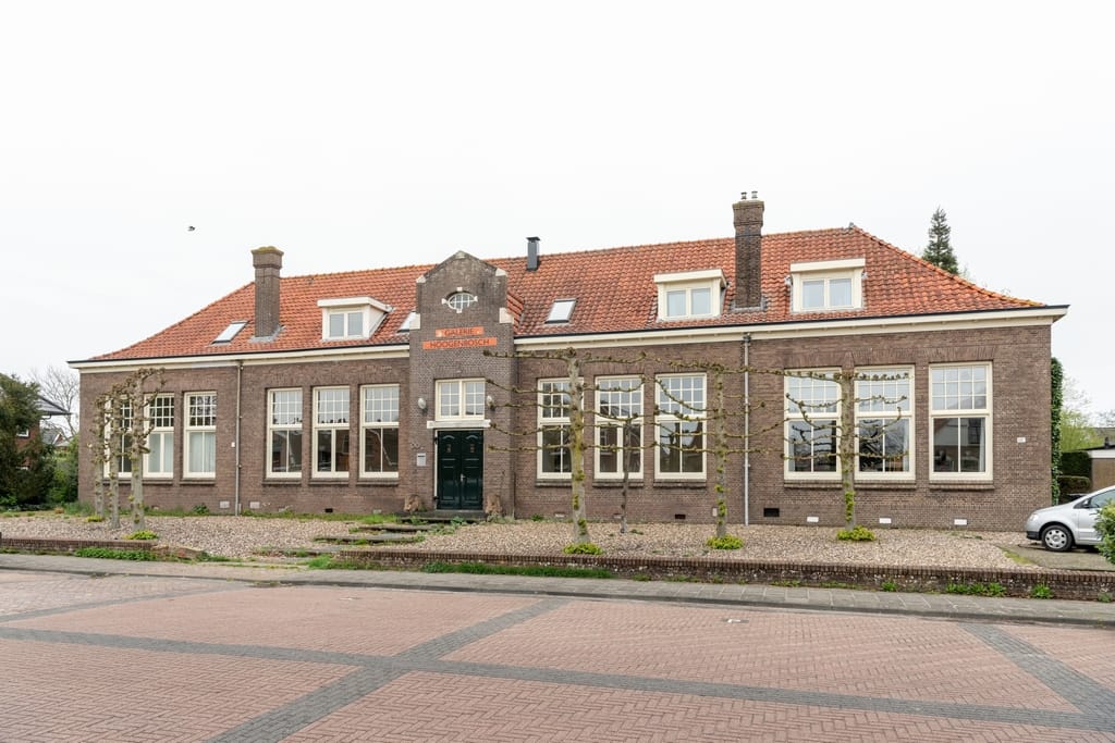 View photo 1 of Stationsweg 66