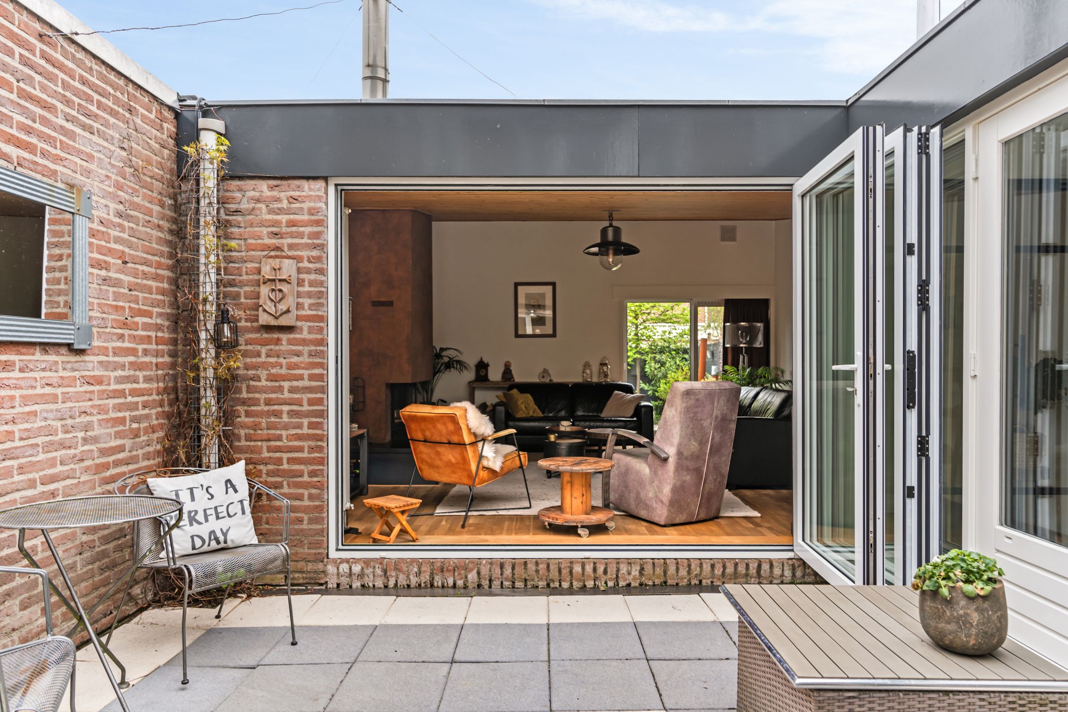 Foto 3 van Luchtenburg 105