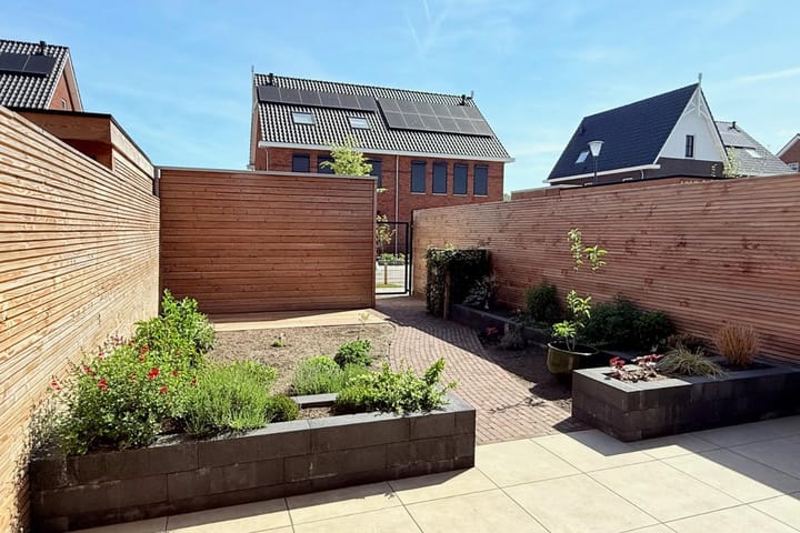 Photo 8 of Torensteelaan 11