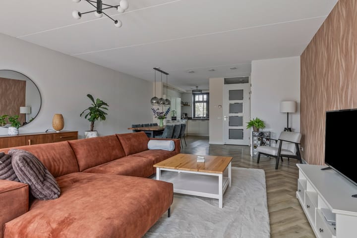 Photo 12 of Torensteelaan 11