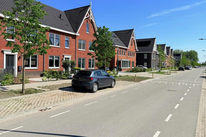 Photo 35 of Torensteelaan 11