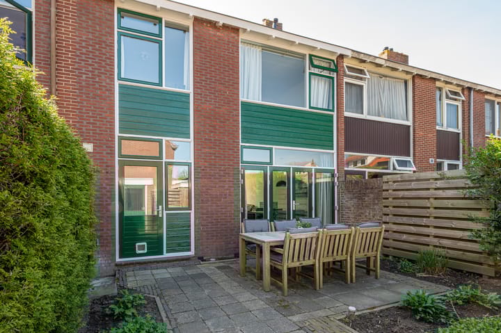 Photo 39 of Pinksterbloemweg 38